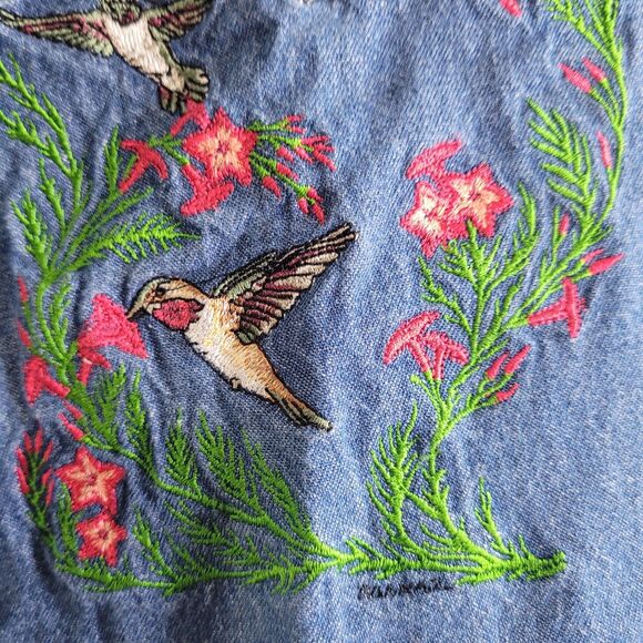 Blue Generation large button front embroidered humming birds flower pocket - Picture 9 of 15